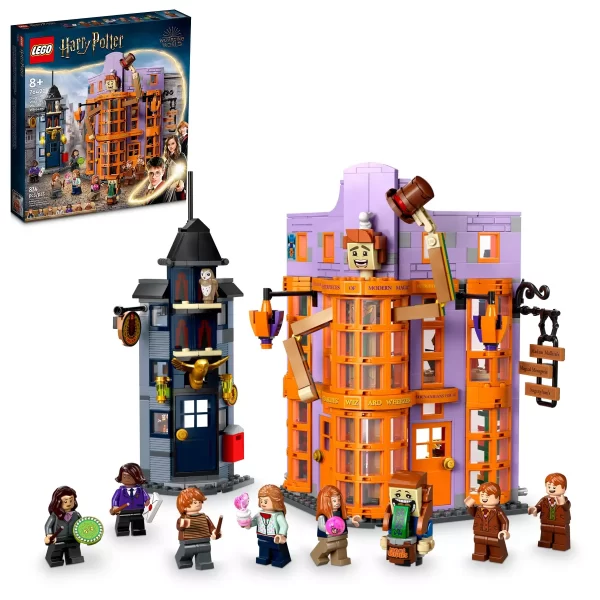 LEGO Harry Potter Diagon Alley: Weasleys’ Wizard Wheezes 76422